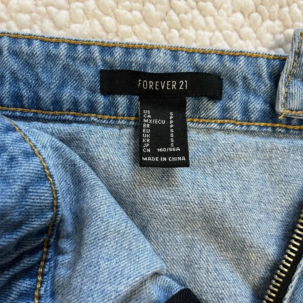 Forever 21 Mini Biker Skirt 🏍🏁 - Picture 3 of 4